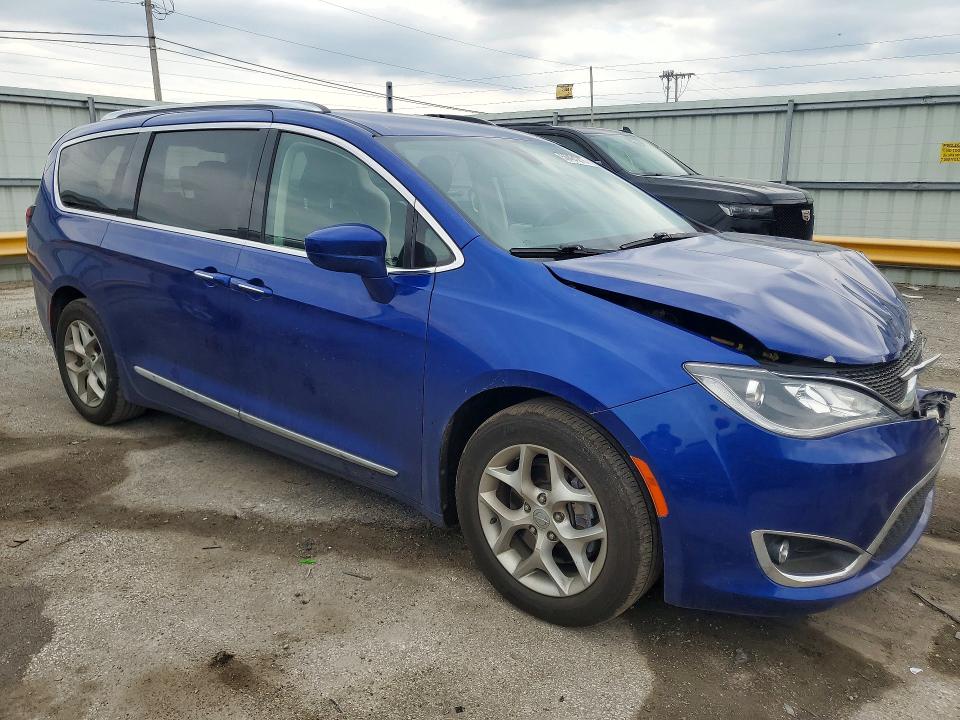 56431216 :رقم المزاد ، 2C4RC1EG7KR604048 vin ، 2019 Chrysler Pacifica مزاد بيع