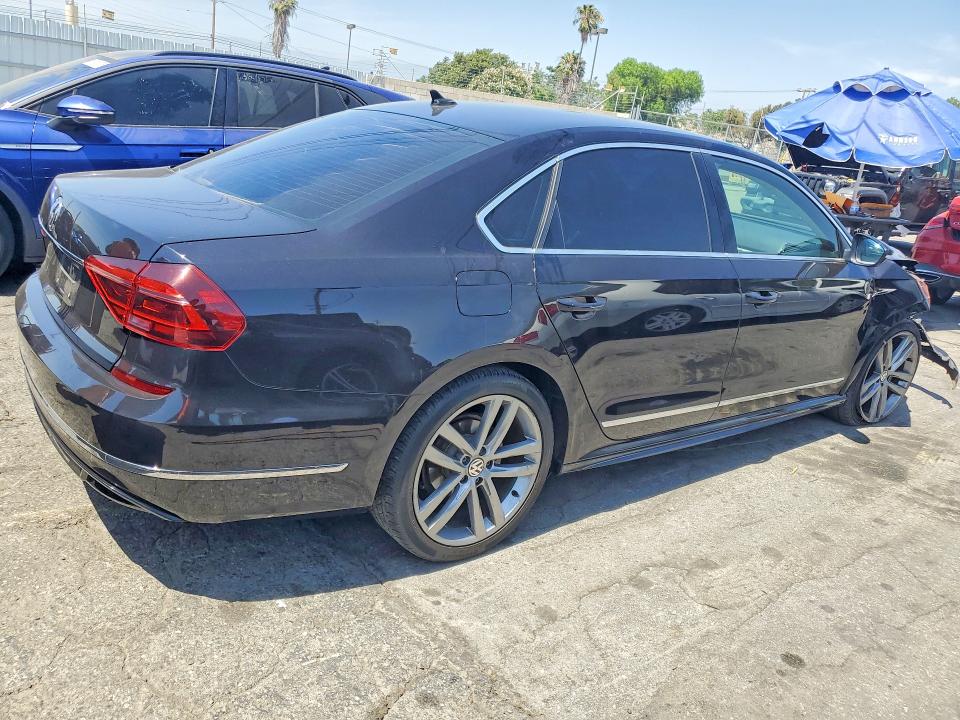 2017 Volkswagen Passat მანქანა იყიდება აუქციონზე, vin: 1VWDT7A30HC035591, აუქციონის ნომერი: 55414626