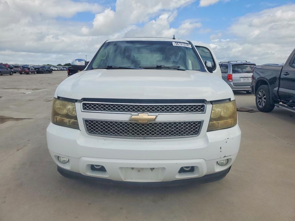 2011 Chevrolet Tahoe მანქანა იყიდება აუქციონზე, vin: 1GNSKCE01BR127729, აუქციონის ნომერი: 56191236