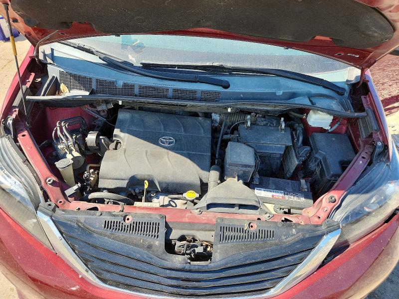 55891606 :رقم المزاد ، 5TDZK3DC9DS281841 vin ، 2013 Toyota Sienna مزاد بيع