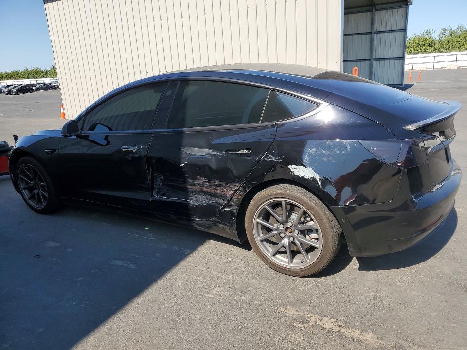 Продажа на аукционе авто 2019 Tesla Model 3, vin: 5YJ3E1EBXKF384243, номер лота: 59344276