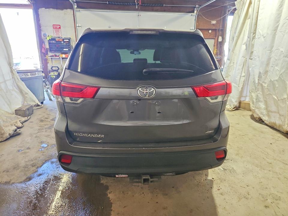 Продаж на аукціоні авто 2019 Toyota Highlander, vin: 5TDBZRFH6KS704994, номер лоту: 55720456