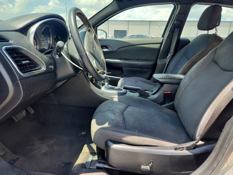 58632566 :رقم المزاد ، 1C3CCBBB6CN226540 vin ، 2012 Chrysler 200 مزاد بيع