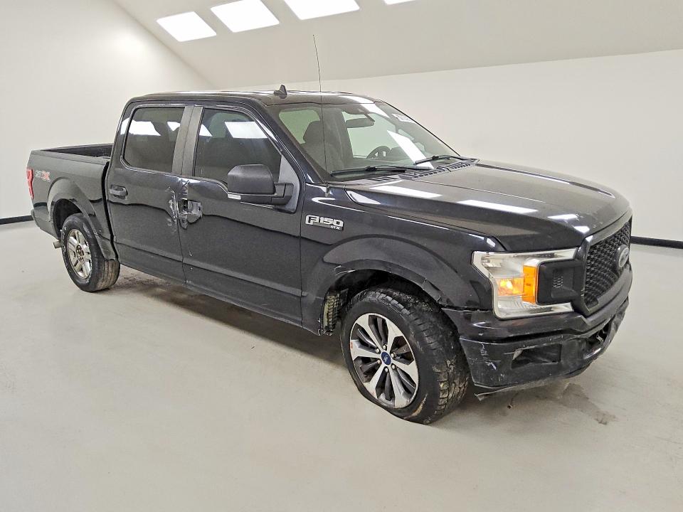 57004256 :رقم المزاد ، 1FTEW1C54LKE35002 vin ، 2020 Ford F150 مزاد بيع