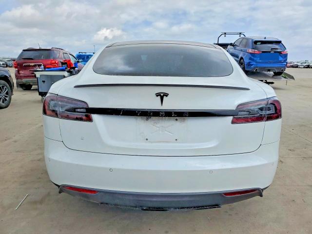 2015 Tesla Model S მანქანა იყიდება აუქციონზე, vin: 5YJSA1S20FF097656, აუქციონის ნომერი: 55463756