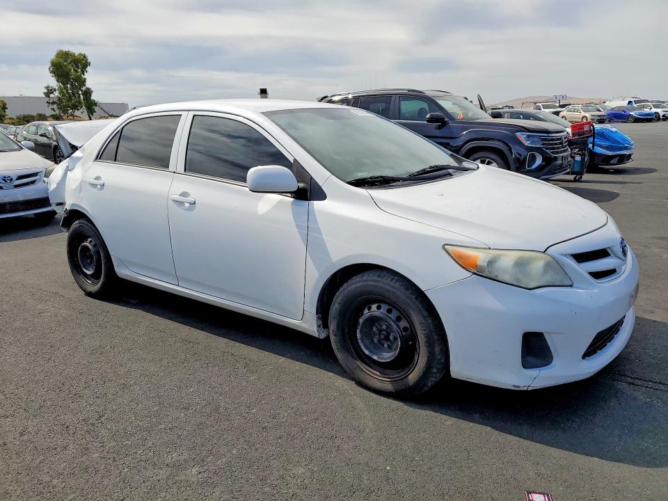 2013 Toyota Corolla მანქანა იყიდება აუქციონზე, vin: 2T1BU4EE3DC008775, აუქციონის ნომერი: 59112616