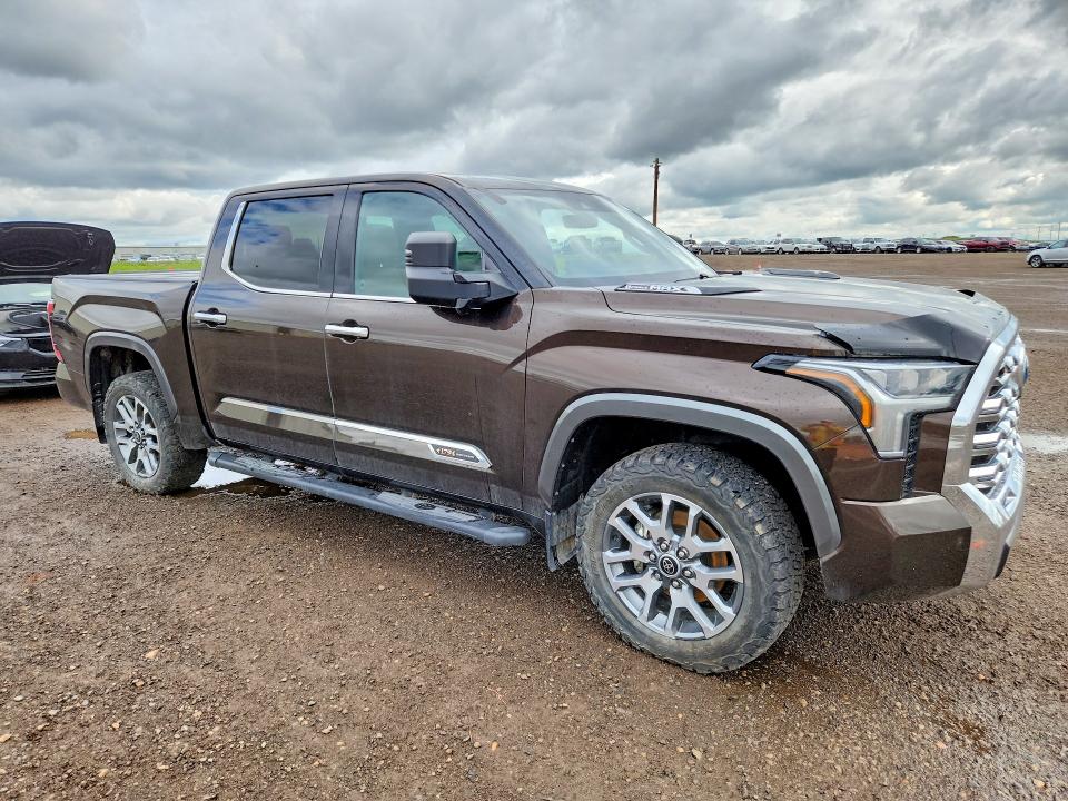 57226376 :رقم المزاد ، 5TFMC5DB6NX006689 vin ، 2022 Toyota Tundra مزاد بيع