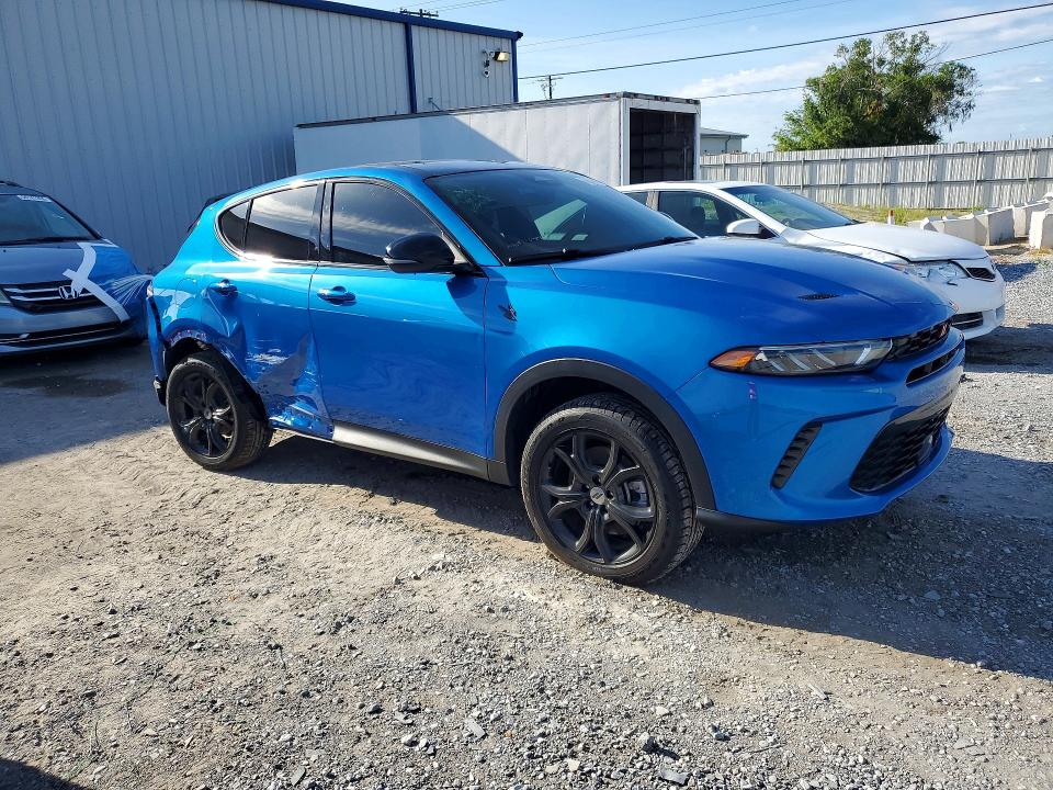 56343666 :رقم المزاد ، ZACNDFBN3P3A06019 vin ، 2023 Dodge Hornet مزاد بيع