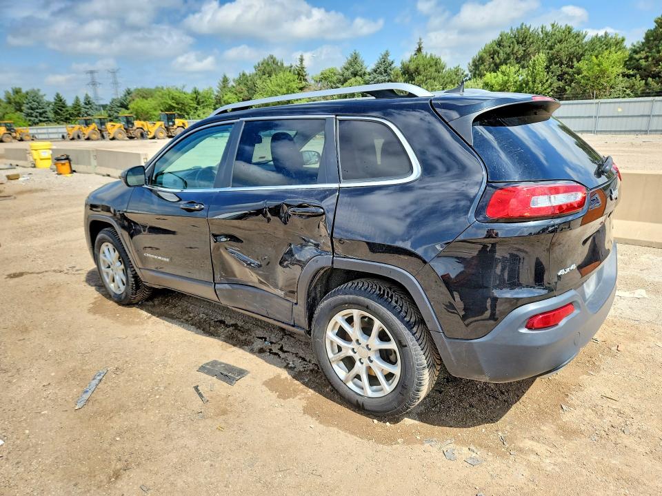 58532696 :رقم المزاد ، 1C4PJMCS1GW111485 vin ، 2016 Jeep Cherokee مزاد بيع