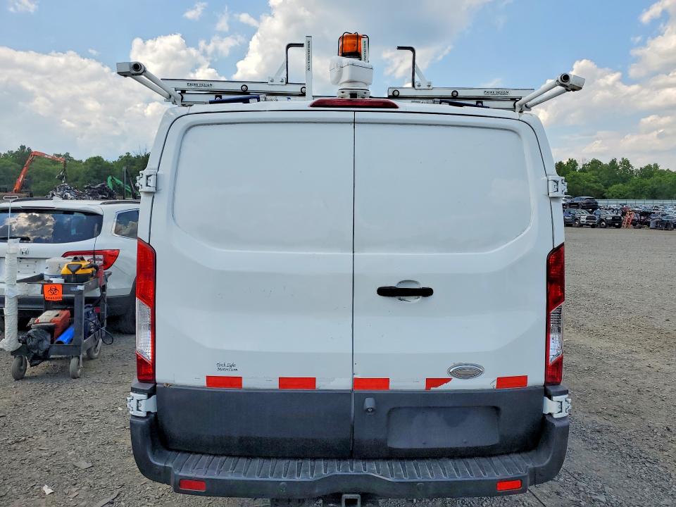 Продаж на аукціоні авто 2015 Ford Transit, vin: 1FTNR1ZM8FKA75792, номер лоту: 58553086