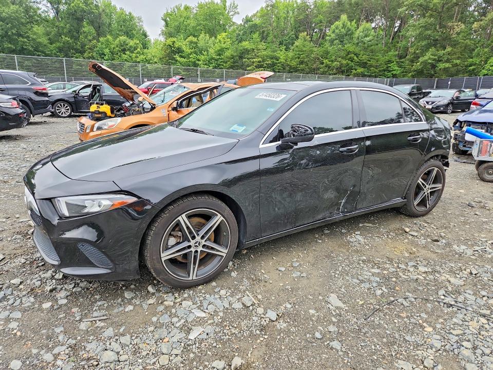 2019 Mercedes-benz A მანქანა იყიდება აუქციონზე, vin: WDD3G4EB1KW025988, აუქციონის ნომერი: 57450326