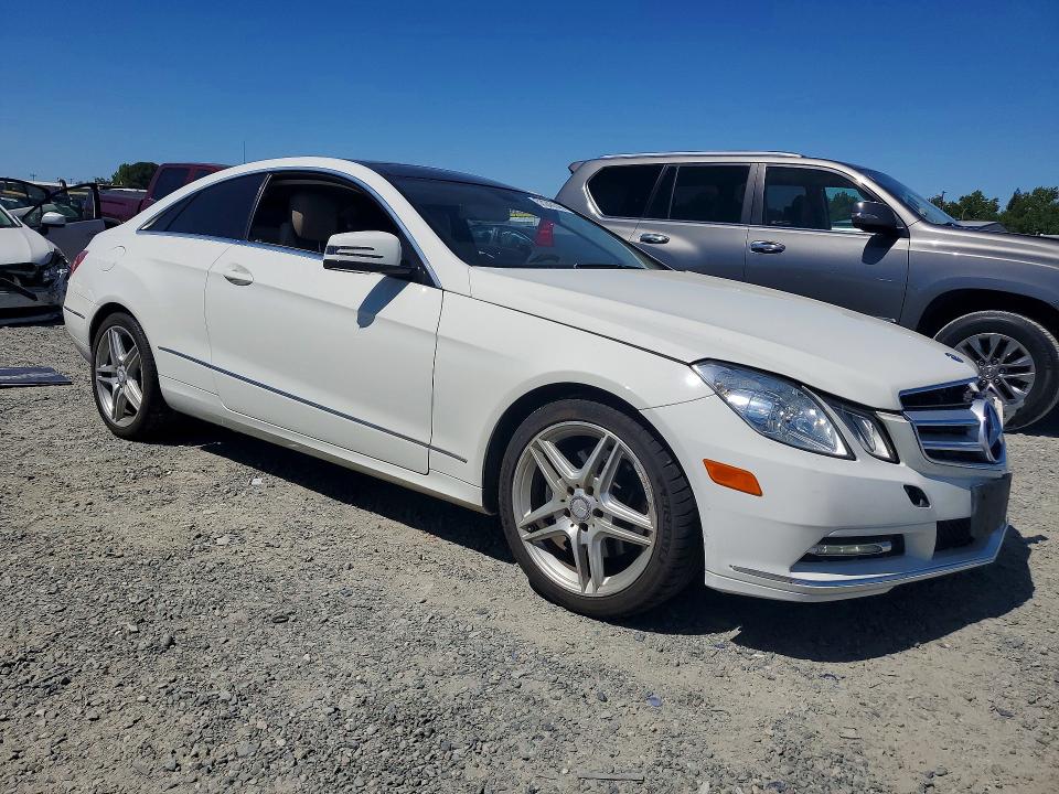 Продажа на аукционе авто 2012 Mercedes-benz E, vin: WDDKJ5KB2CF168523, номер лота: 57243146