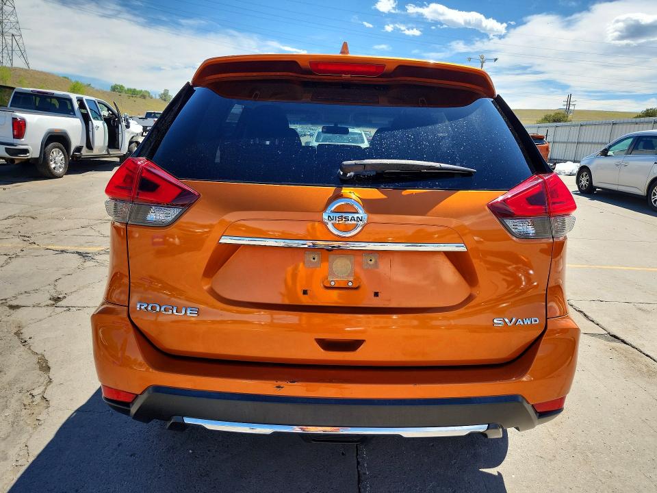 57230296 :رقم المزاد ، JN8AT2MV1HW012152 vin ، 2017 Nissan Rogue مزاد بيع