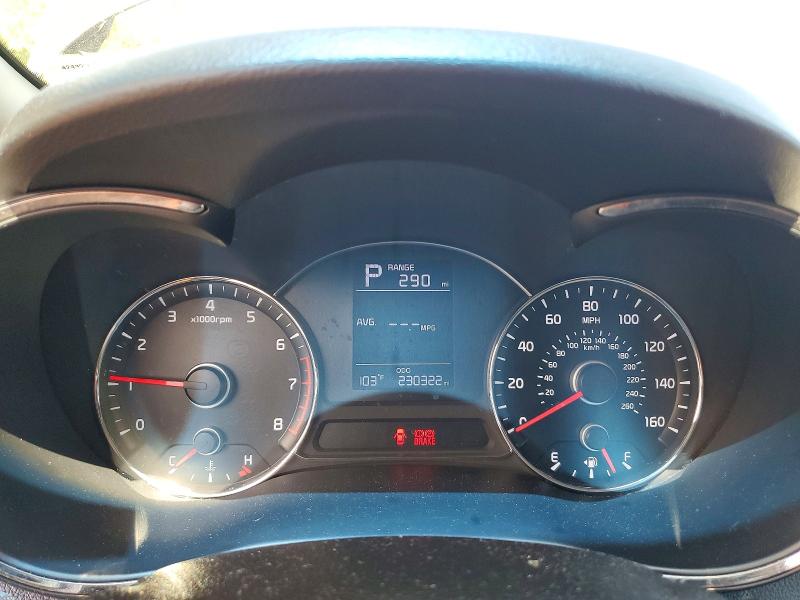 57034816 :رقم المزاد ، 3KPFK4A78JE167836 vin ، 2018 Kia Forte مزاد بيع