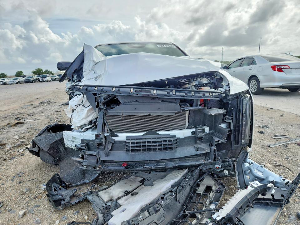 55444946 :رقم المزاد ، 1GYKPVRK9RZ113213 vin ، 2024 Cadillac Lyriq مزاد بيع