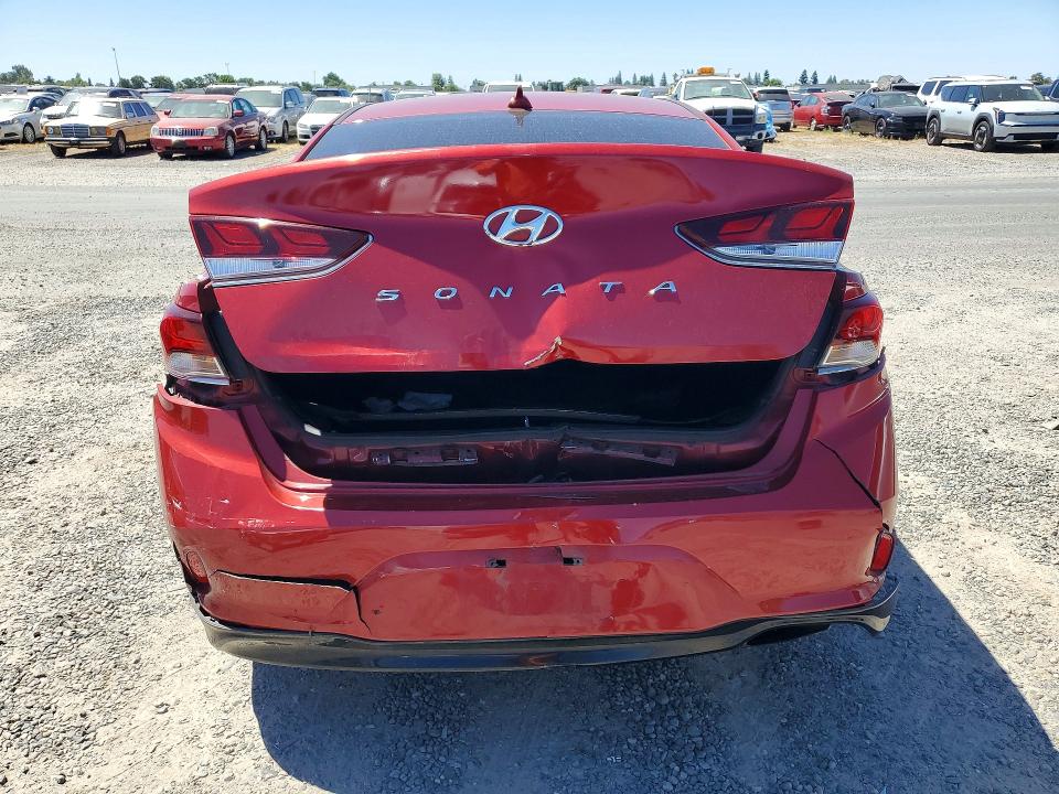 57025476 :رقم المزاد ، 5NPE34AF8JH631798 vin ، 2018 Hyundai Sonata مزاد بيع