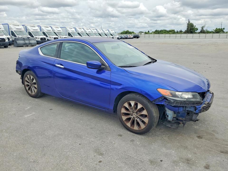 Auction sale of the 2015 Honda Accord, vin: 1HGCT1B39FA002366, lot number: 56328096