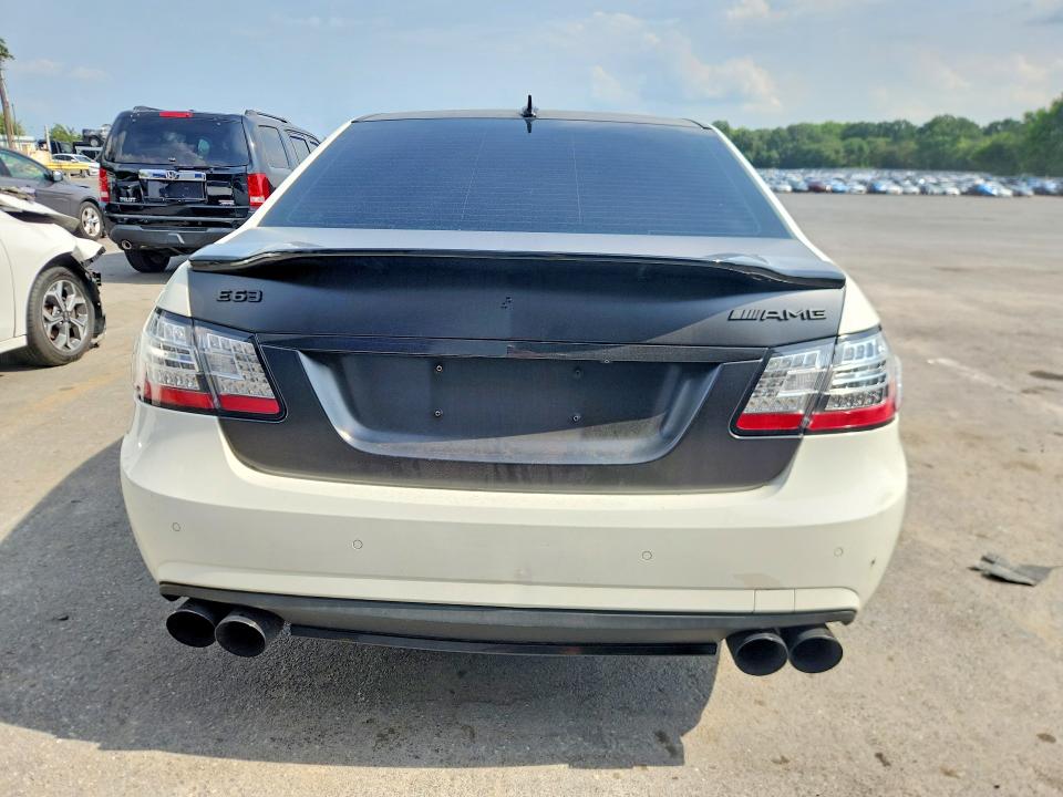56787226 :رقم المزاد ، WDDHF7HBXAA117067 vin ، 2010 Mercedes-benz E مزاد بيع