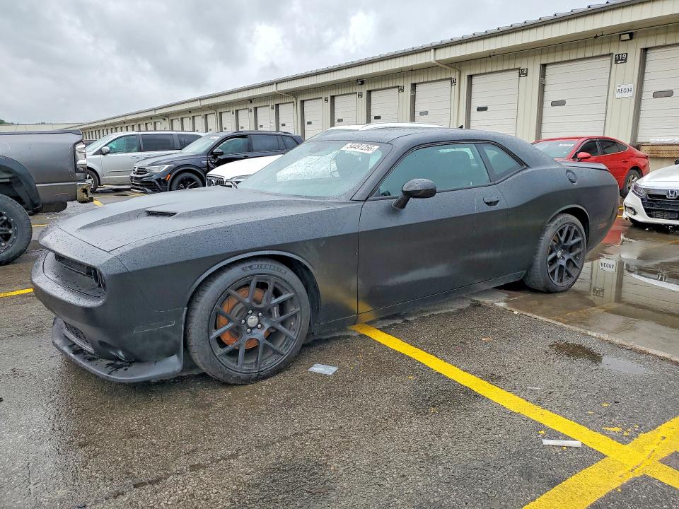 54491256 :رقم المزاد ، 2C3CDZFJ0FH718257 vin ، 2015 Dodge Challenger مزاد بيع