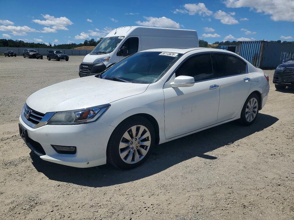 56113626 :رقم المزاد ، 1HGCR3F80EA004716 vin ، 2014 Honda Accord مزاد بيع