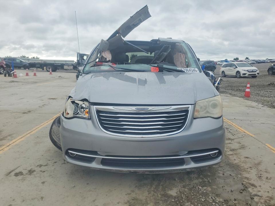57964546 :رقم المزاد ، 2C4RC1GG1ER461812 vin ، 2014 Chrysler Town & Country مزاد بيع