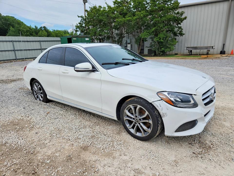 57395816 :رقم المزاد ، 55SWF4JB6JU245340 vin ، 2018 Mercedes-benz C مزاد بيع