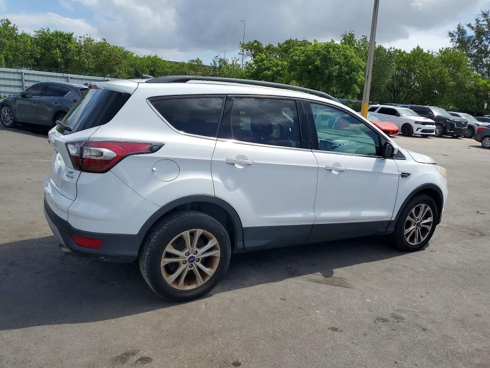 2017 Ford Escape მანქანა იყიდება აუქციონზე, vin: 1FMCU0G94HUA33119, აუქციონის ნომერი: 58071946