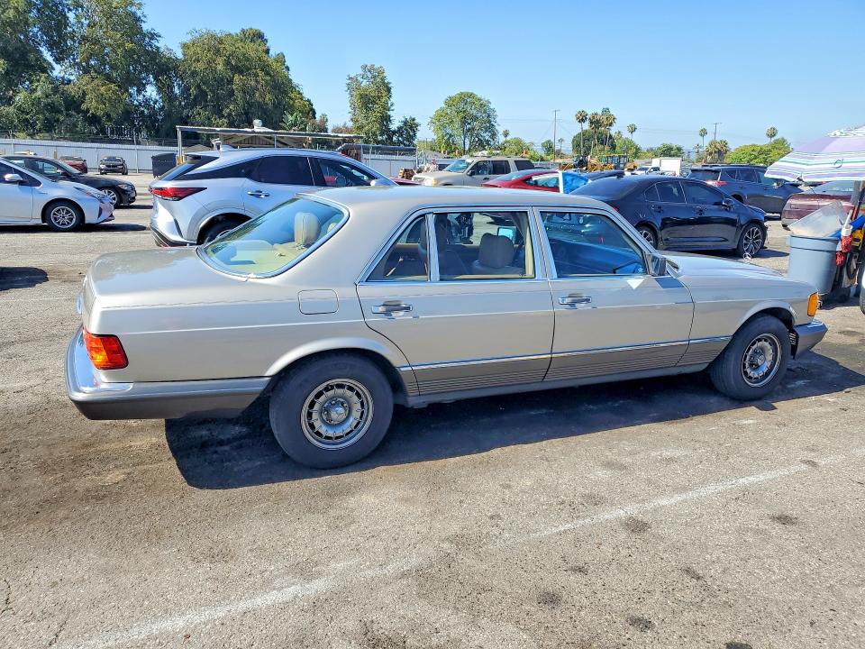 56853546 :رقم المزاد ، WDBCA37D0FA184197 vin ، 1985 Mercedes-benz 500 مزاد بيع