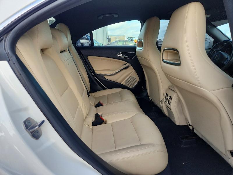 Продаж на аукціоні авто 2018 Mercedes-benz Cla, vin: WDDSJ4EB2JN669825, номер лоту: 57945816