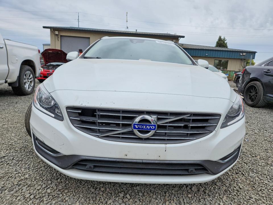 58130366 :رقم المزاد ، YV140MEK7F1258712 vin ، 2015 Volvo V60 مزاد بيع