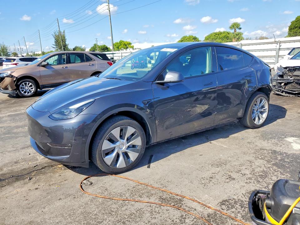 Продажа на аукционе авто 2024 Tesla Model Y, vin: 7SAYGDED6RF055006, номер лота: 58027036