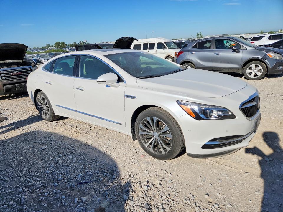 57898956 :رقم المزاد ، 1G4ZR5SS7HU162815 vin ، 2017 Buick Lacrosse مزاد بيع