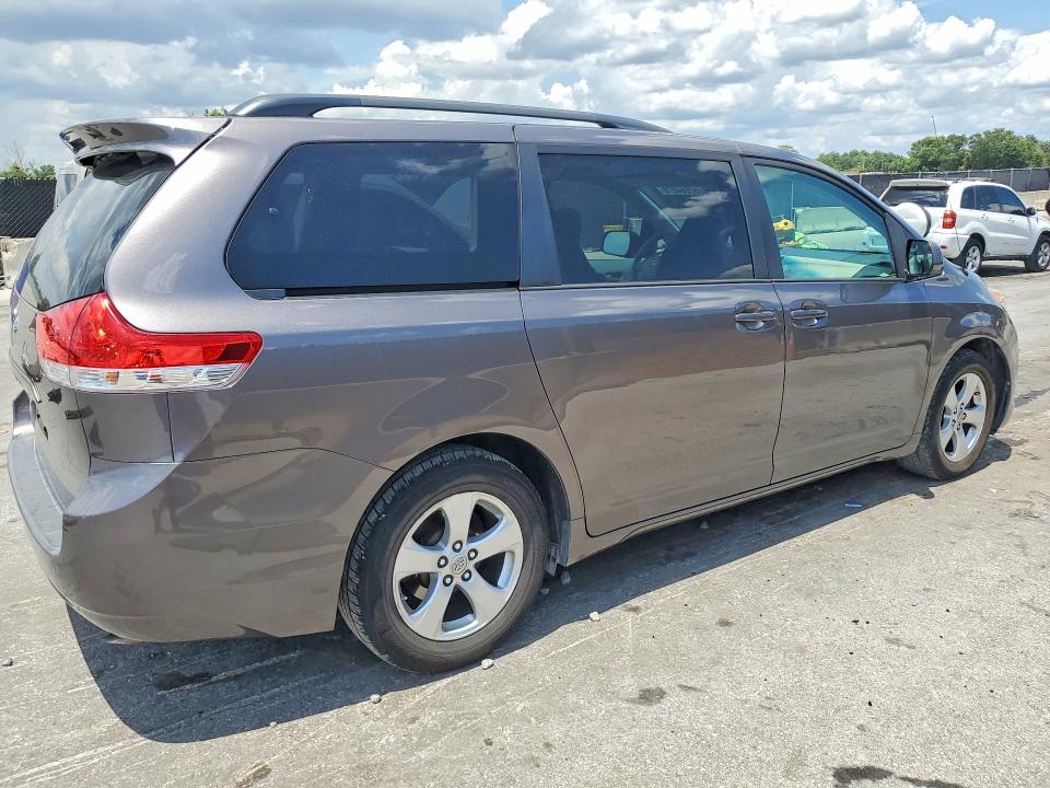 2014 Toyota Sienna მანქანა იყიდება აუქციონზე, vin: 5TDKK3DC7ES499473, აუქციონის ნომერი: 57564276