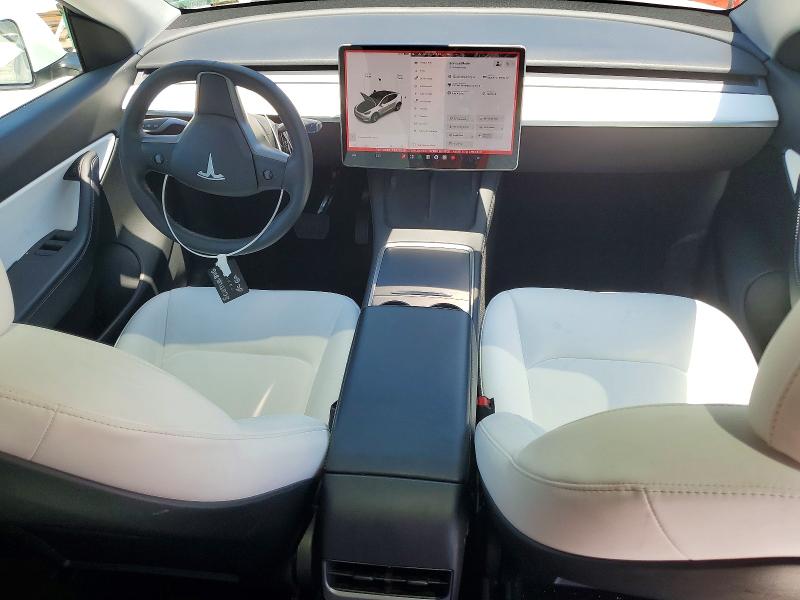 55702096 :رقم المزاد ، 7SAYGDEE7NF327839 vin ، 2022 Tesla Model Y مزاد بيع