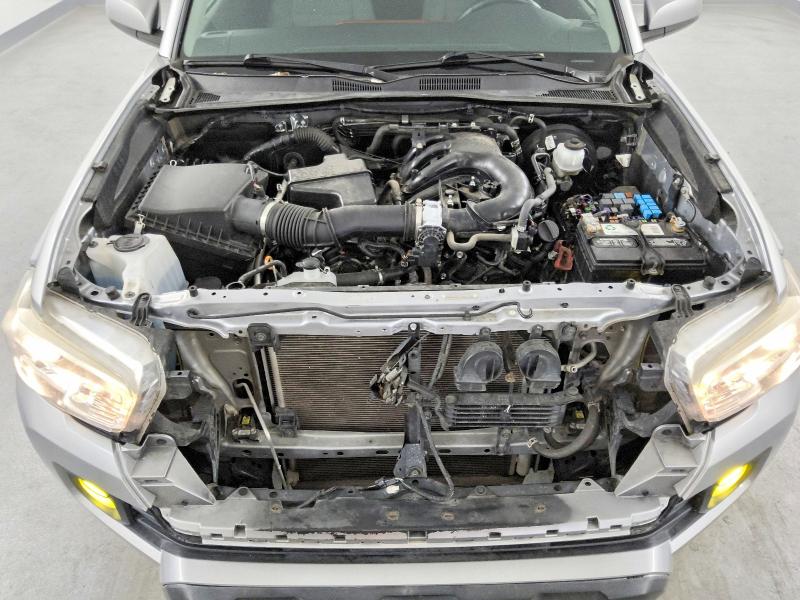 54497616 :رقم المزاد ، 3TMAZ5CN3JM069925 vin ، 2018 Toyota Tacoma مزاد بيع