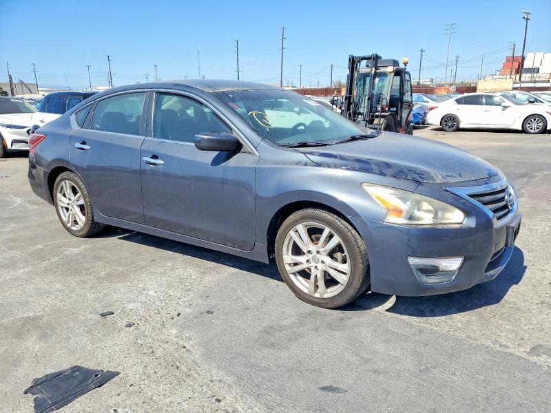 57385886 :رقم المزاد ، 1N4BL3AP0DN435936 vin ، 2013 Nissan Altima مزاد بيع