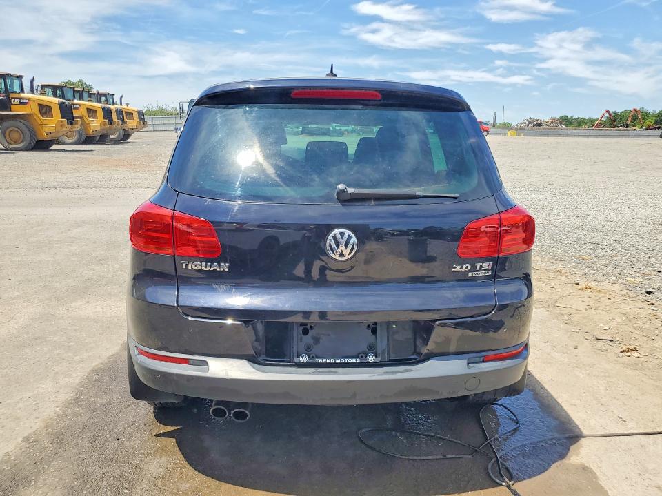 2013 Volkswagen Tiguan მანქანა იყიდება აუქციონზე, vin: WVGBV3AX2DW597397, აუქციონის ნომერი: 56316916