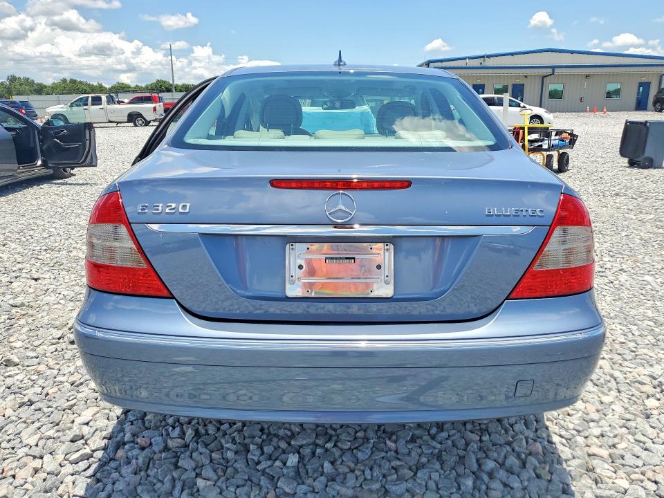 56818846 :رقم المزاد ، WDBUF22X37B091400 vin ، 2007 Mercedes-benz E مزاد بيع