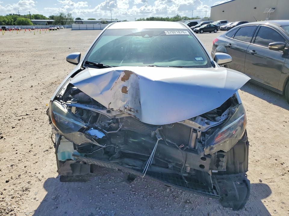 57021876 :رقم المزاد ، 5YFBURHE7JP767997 vin ، 2018 Toyota Corolla مزاد بيع