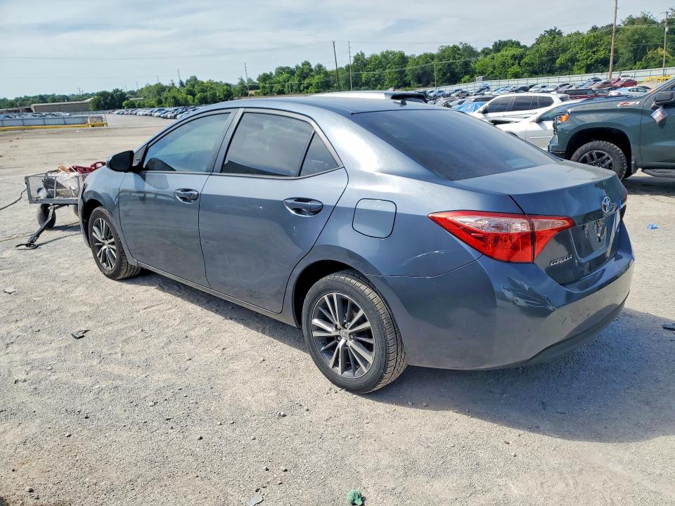 Продажа на аукционе авто 2018 Toyota Corolla, vin: 5YFBURHEXJP845219, номер лота: 55594026