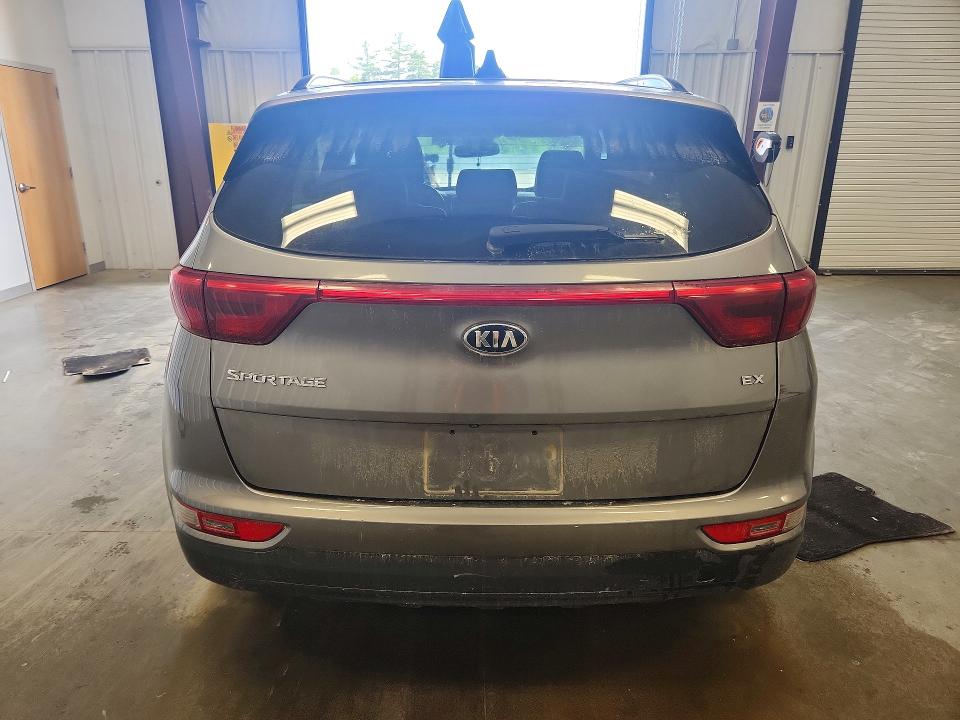 57217426 :رقم المزاد ، KNDPNCAC7J7422740 vin ، 2018 Kia Sportage مزاد بيع