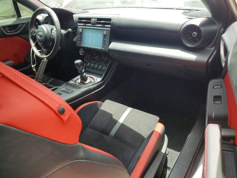 Продаж на аукціоні авто 2024 Toyota Gr 86, vin: JF1ZNBM12R9751638, номер лоту: 57215326