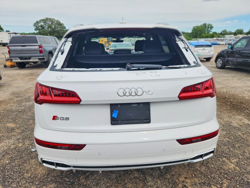 58206276 :رقم المزاد ، WA1A4AFY6J2200652 vin ، 2018 Audi Sq5 مزاد بيع