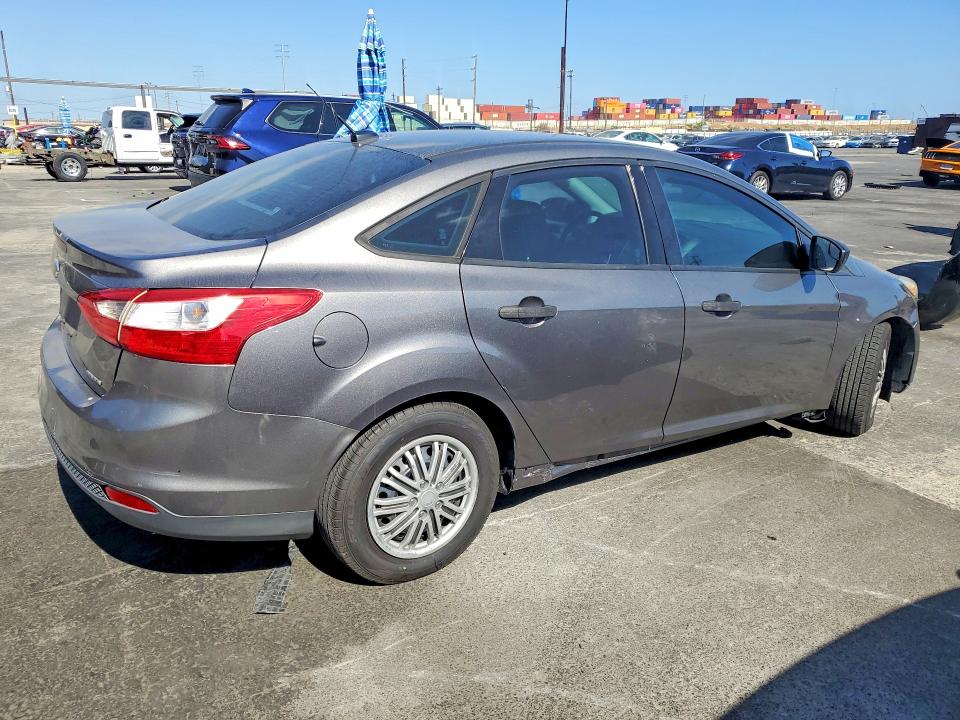 57847696 :رقم المزاد ، 1FADP3E23EL453856 vin ، 2014 Ford Focus مزاد بيع