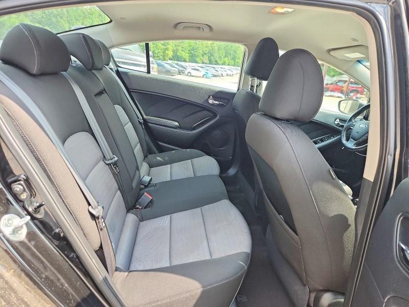 57737376 :رقم المزاد ، KNAFX4A83F5386388 vin ، 2015 Kia Forte مزاد بيع