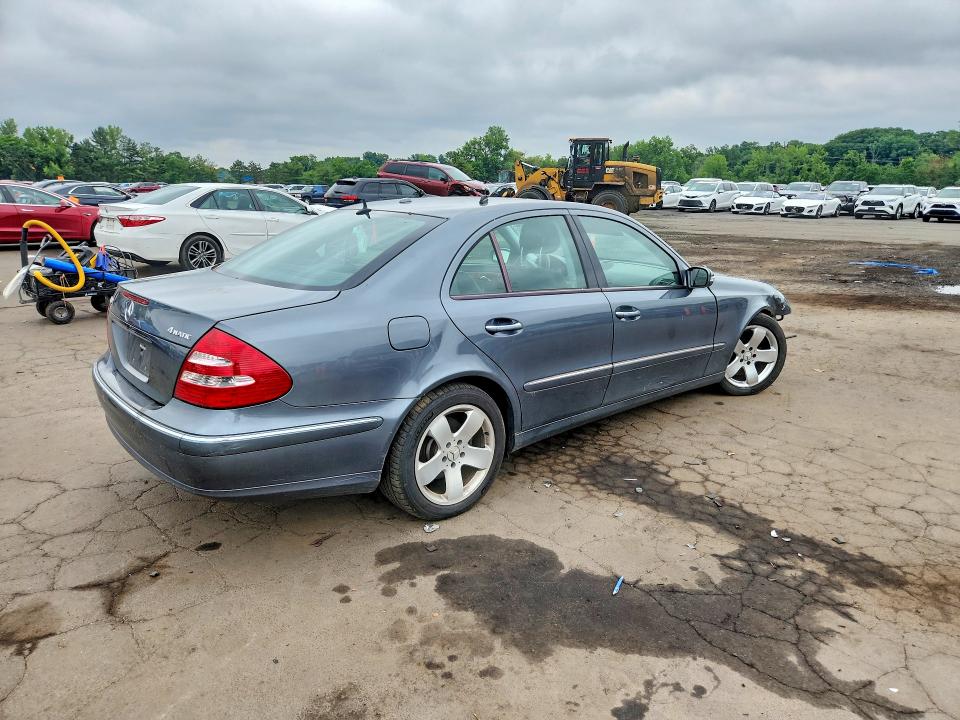 2006 Mercedes-benz E მანქანა იყიდება აუქციონზე, vin: WDBUF83J66X200432, აუქციონის ნომერი: 56930756