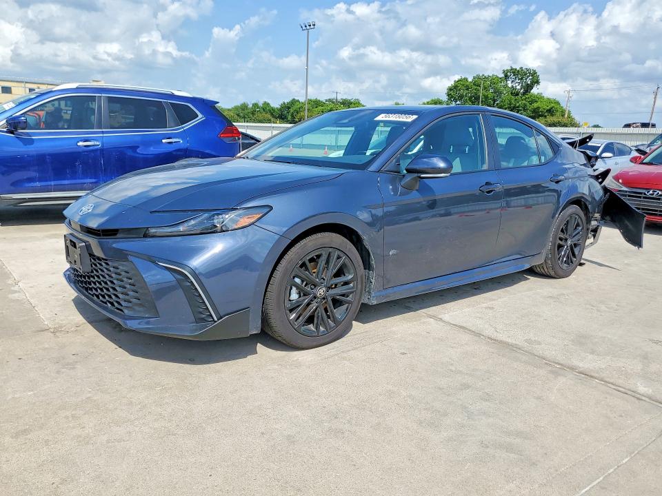 Auction sale of the 2026 Toyota Camry, vin: 4T1DAACKXTU703423, lot number: 56318056