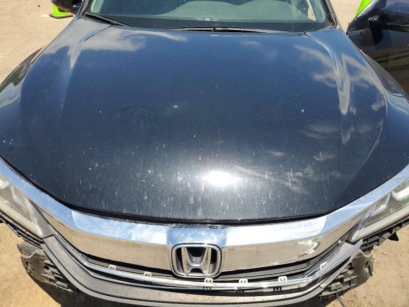 Продажа на аукционе авто 2016 Honda 5500ppg, vin: 1HGCR2F95GA040617, номер лота: 58889256