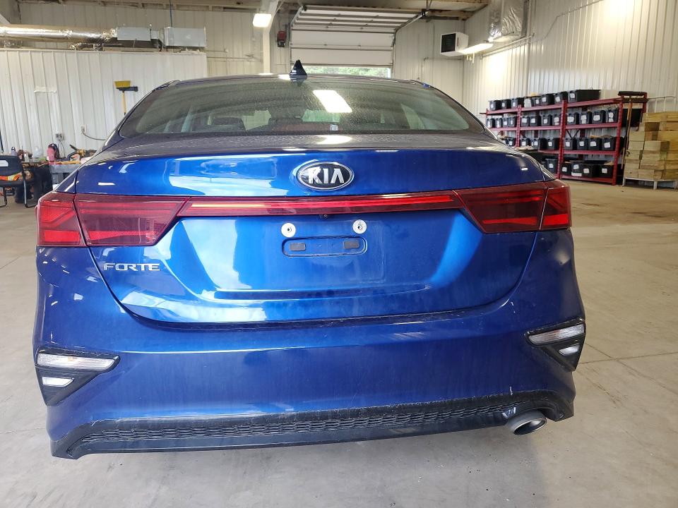 2021 Kia Forte მანქანა იყიდება აუქციონზე, vin: 3KPF24AD2ME279140, აუქციონის ნომერი: 56477166