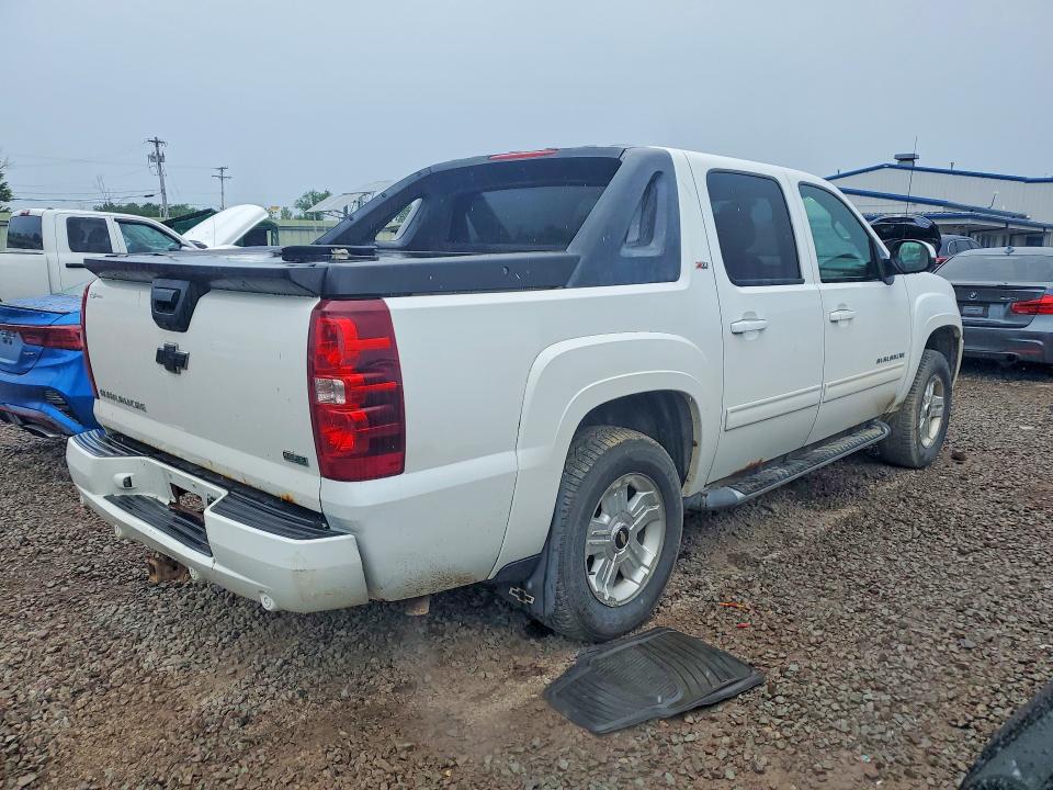 58786506 :رقم المزاد ، 3GNVKFE08AG238677 vin ، 2010 Chevrolet Avalanche مزاد بيع